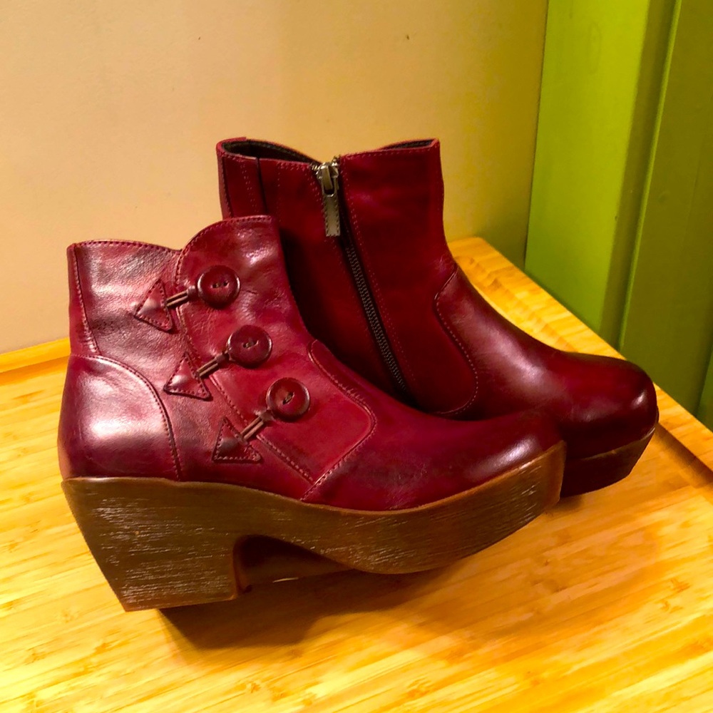 Jafa Plum 615 Leather Ankle Boot
